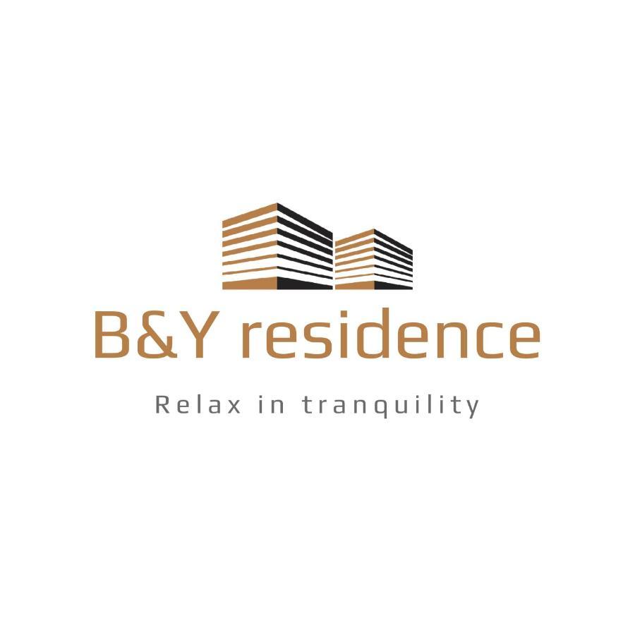 B And Y Residence Chiang Mai Esterno foto